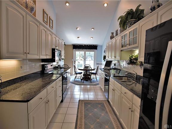 3rd image of 2683 Vienna Estates Dr