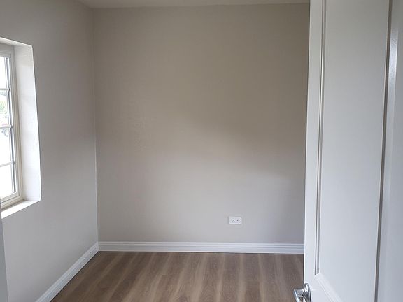 5th image of 1320 W Francis St