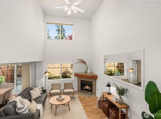 14607 52nd Ave W UNIT 102, Edmonds, WA 98026