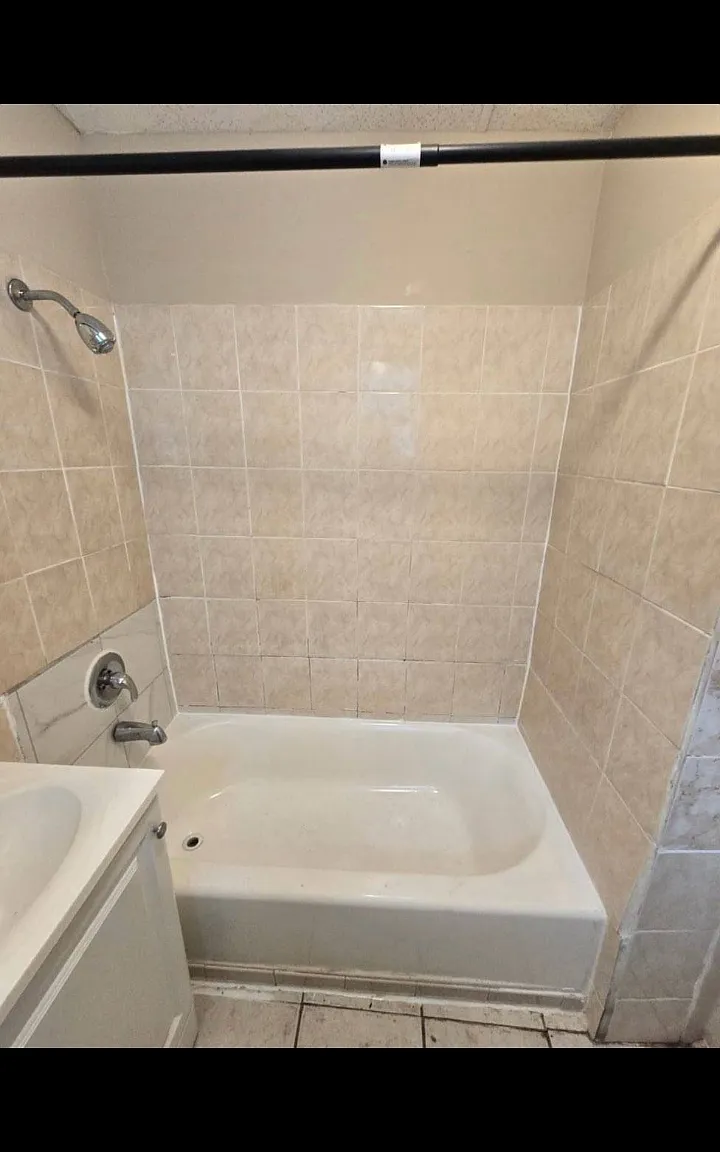 2 bed, $1,950 — Photo 3