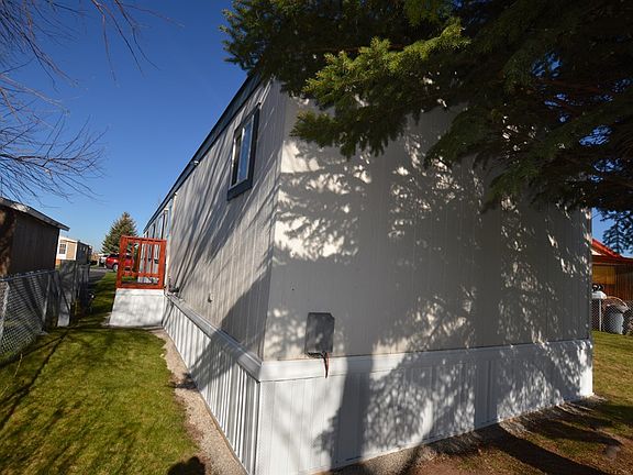 4th image of 2094 N Pinewood Dr