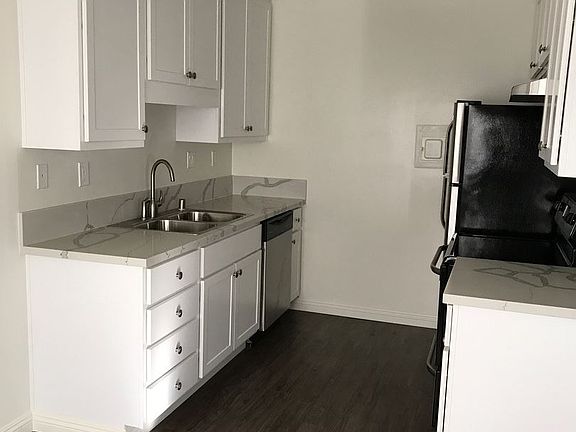 2nd image of 622 S Broadway APT 4