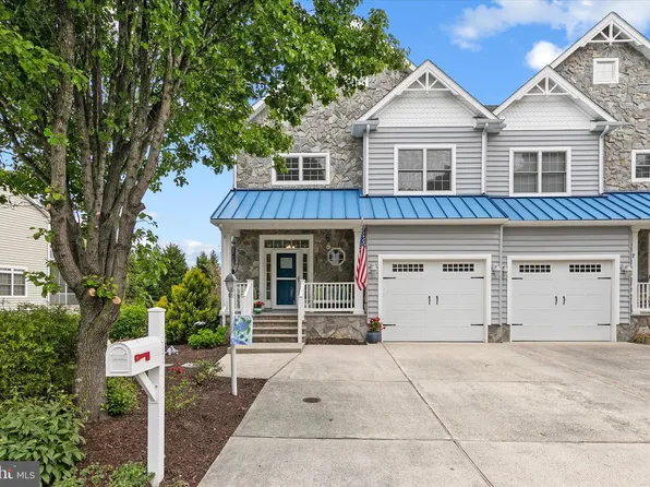 5 Ocean Mist Dr, Ocean View, DE 19970