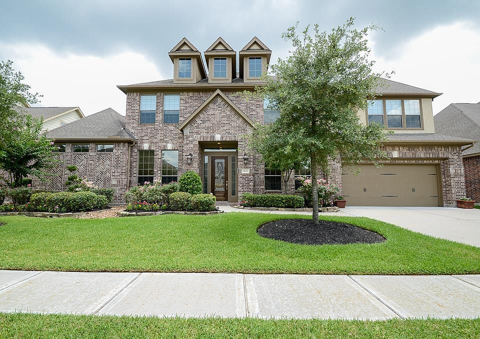 1st image of 18813 N Bee Cave Springs Cir