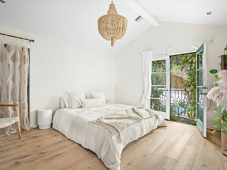 4267 Murietta Ave — Photo 7