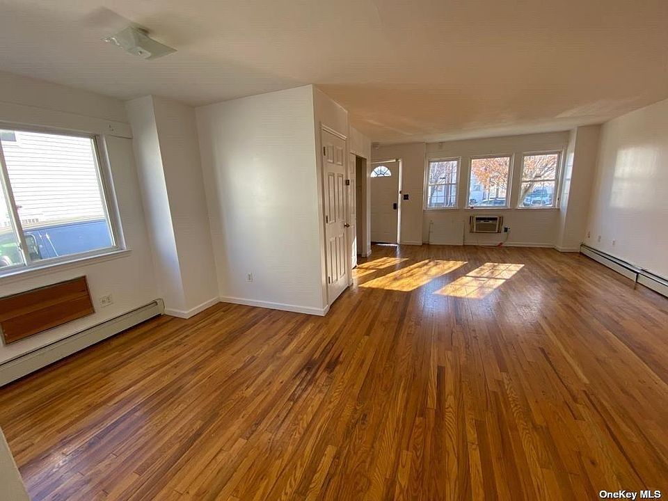 1st image of 9317 90th Ave Fl 1