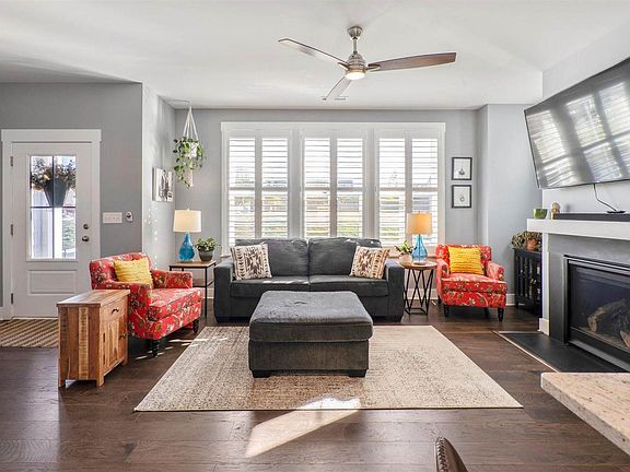 4th image of 514 Amalfi Dr