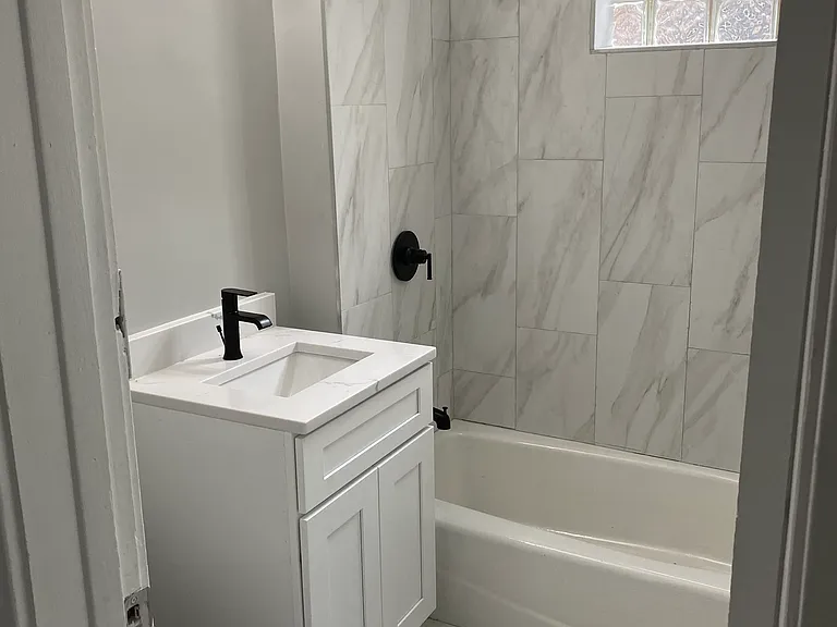 3229 N Hamlin Ave #1 — Photo 5