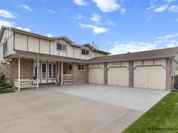 7220 Bridle Dr, Cheyenne, WY 82009