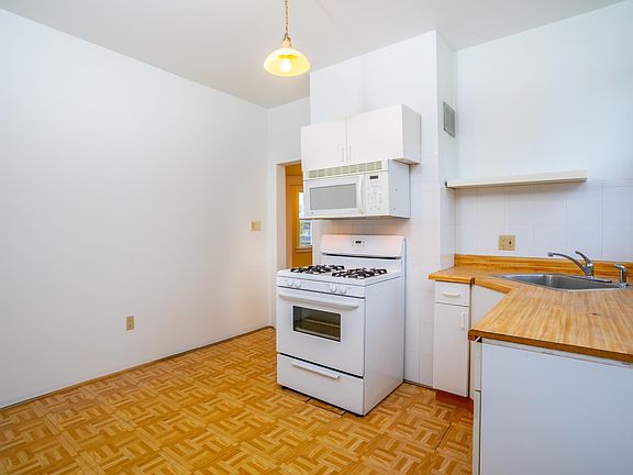 4th image of 740 Floral Ave #742