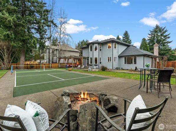 9512 72nd Avenue NW, Gig Harbor, WA 98332