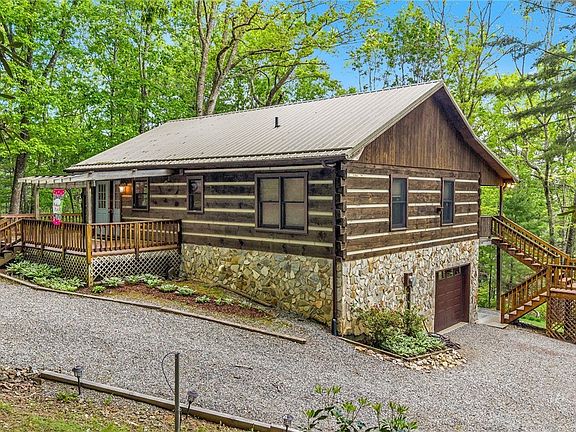 2nd image of 214 Deer Ridge Road