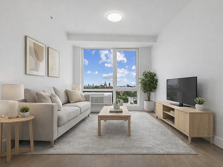48 Somers St #Penthouse 1 — Photo 1