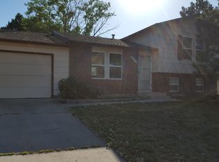 2332 Garden Way, Colorado Springs, CO 80918