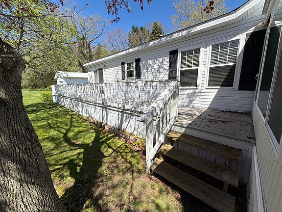 3rd image of 1681 Sycamore Dr