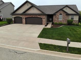 10509 N Butterfly Dr, Dunlap, IL 61525