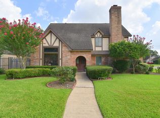 12302 Rocky Knoll Dr, Houston, TX 77077
