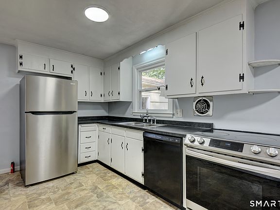 3rd image of 45 Wilshire Road