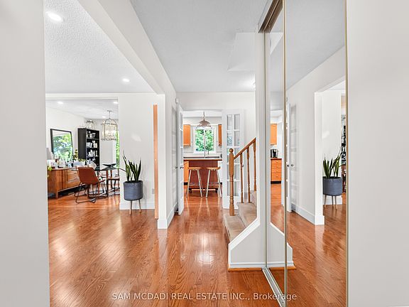 4th image of 644 Sweetwater Pl