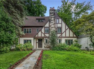 14 Stratford Rd, New Rochelle, NY 10804