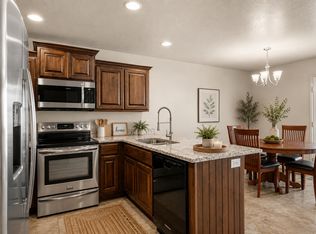 1146 W Excalibur Way, West Haven, UT 84401