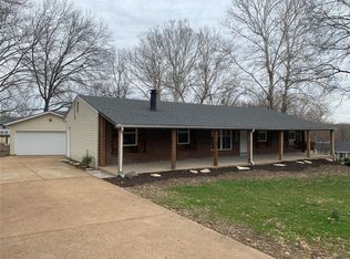 5514 Perigord Dr, Saint Louis, MO 63129