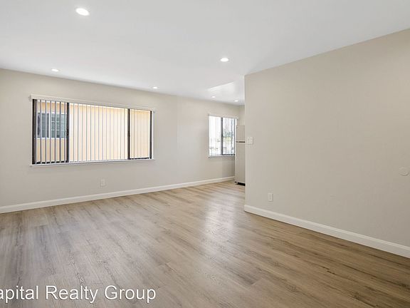 4th image of 1317 S B St #D