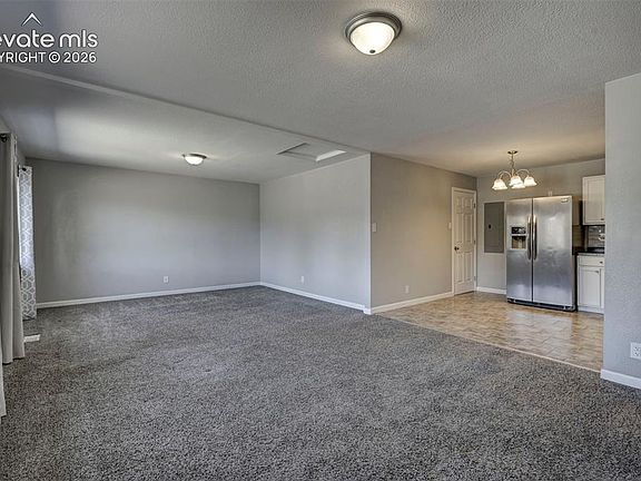 3rd image of 261 Sherri Dr