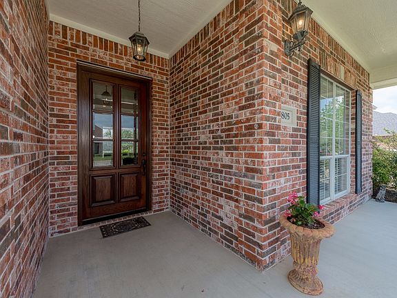 3rd image of 805 Holston Hills Dr