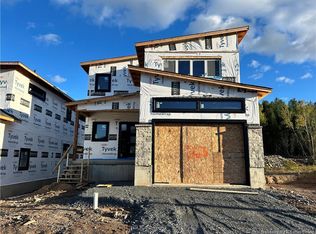 223 Highpoint Blvd, Fredericton, NB E3B5E1