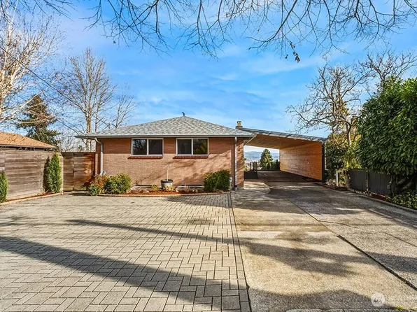 8324 Beacon Avenue S, Seattle, WA 98118