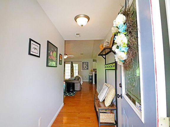 2nd image of 8719 Tigris Pointe Ln