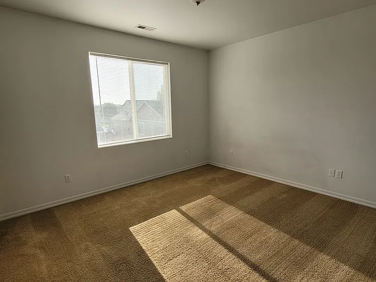 525 Florida St — Photo 7