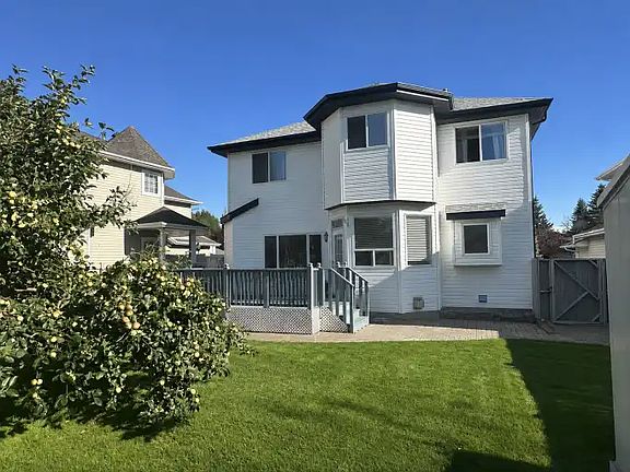 2nd image of 10 Ember Ct #1A