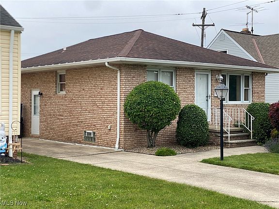 3rd image of 6234 W 54th St