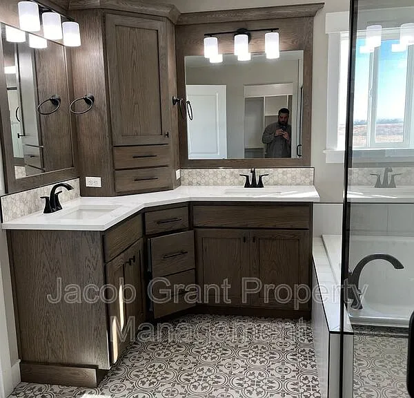 5694 Eaglewood Dr — Photo 10