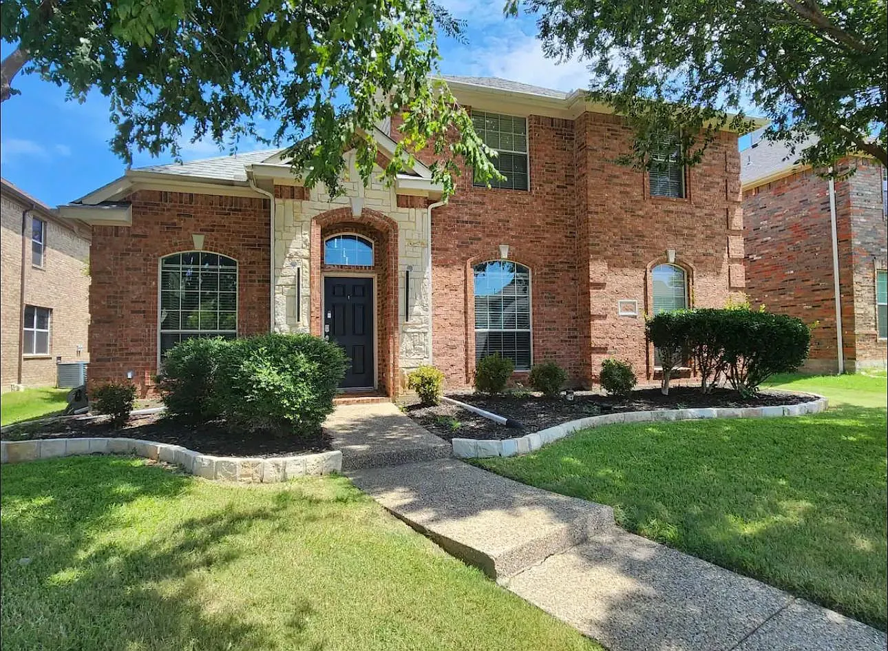 4 bed, 2746 sqft, $3,800 — Photo 1