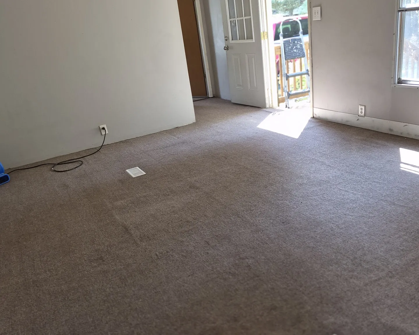 2 bed, $995 — Photo 3