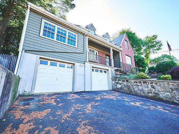 3rd image of 396 Winthrop St #396