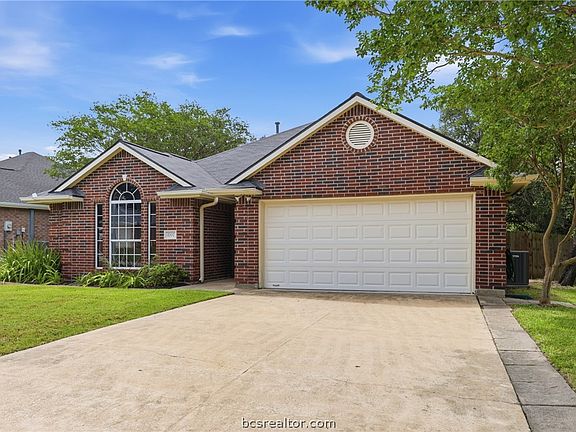 2nd image of 1707 Beaver Pond Ct