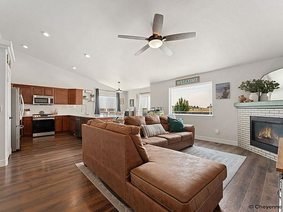 5th image of 1132 Verlan Way