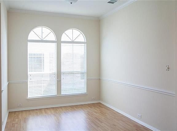 4th image of 3833 Windward Dr