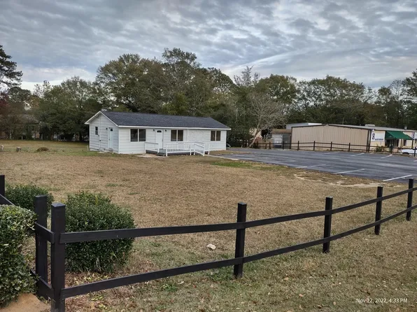 1020 S Main St NE, Conyers, GA 30012
