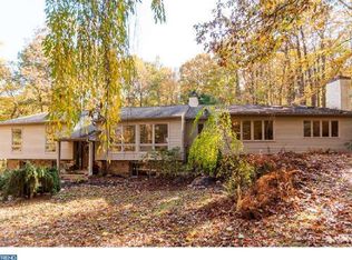 246 Icedale Rd, Honey Brook, PA 19344