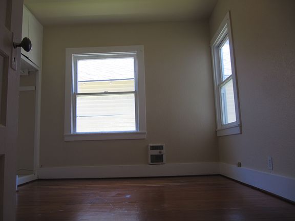 2nd image of 116 E Palm Ave