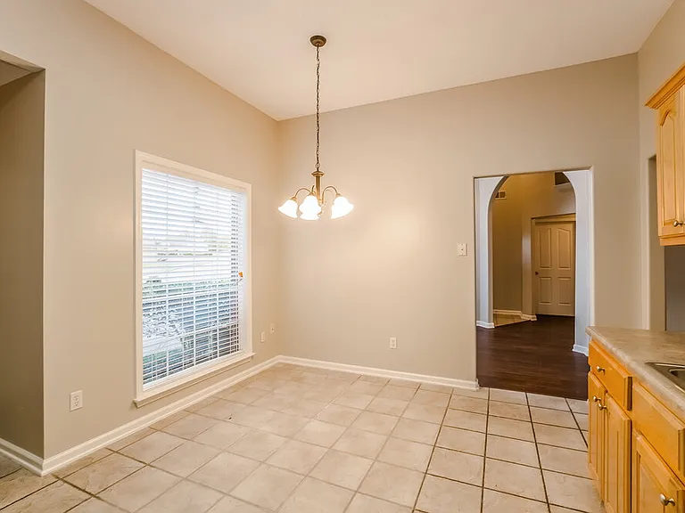 9893 Farmyard Dr — Photo 5