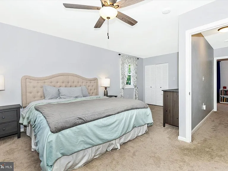 3004 Peebles Ct — Photo 10