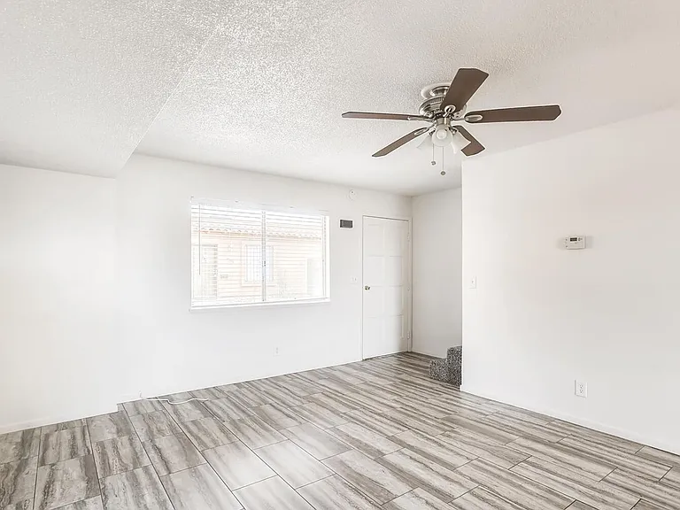 6227 W Washington Ave — Photo 7