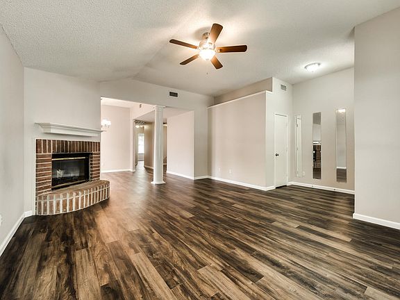2nd image of 7913 Buttonwood Dr