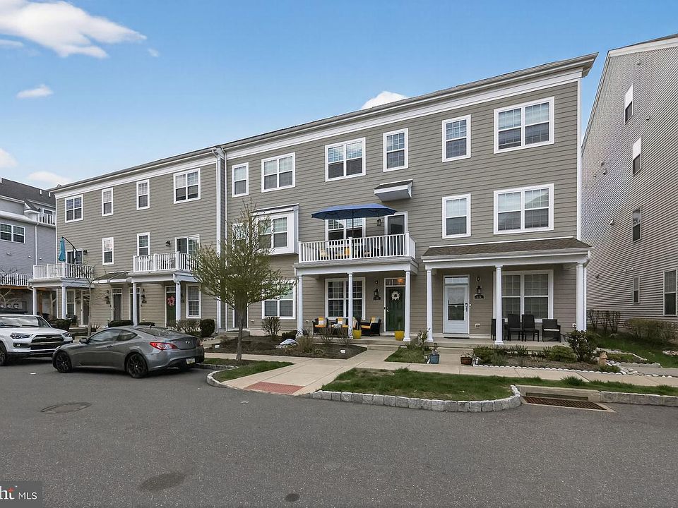 1st image of 110 Konefal St